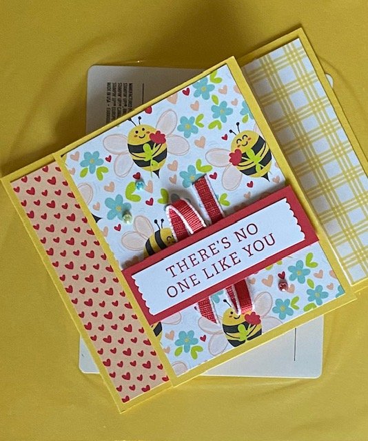 Stampin' Up! Bee Mine Fun Fold card in yellow and red and there's no one like you sentiment Happy Labels